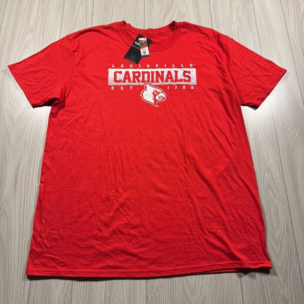 Louisville Cardinals Graphic Tee Men’s XL Red Logo Spellout Captivating NEW